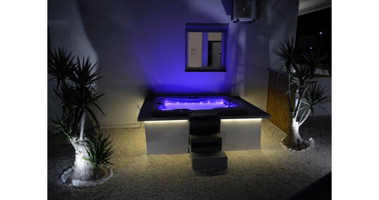 Pier'S House Jacuzzi Lägenhet Pollonia Exteriör bild